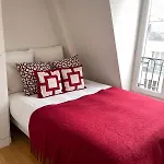 Champs De Mars - Laos